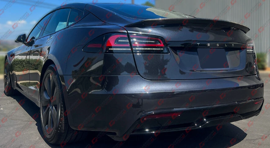 Tesla Model S Plaid V Style Carbon Spoiler